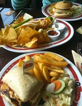 Play Off American Sports Bar